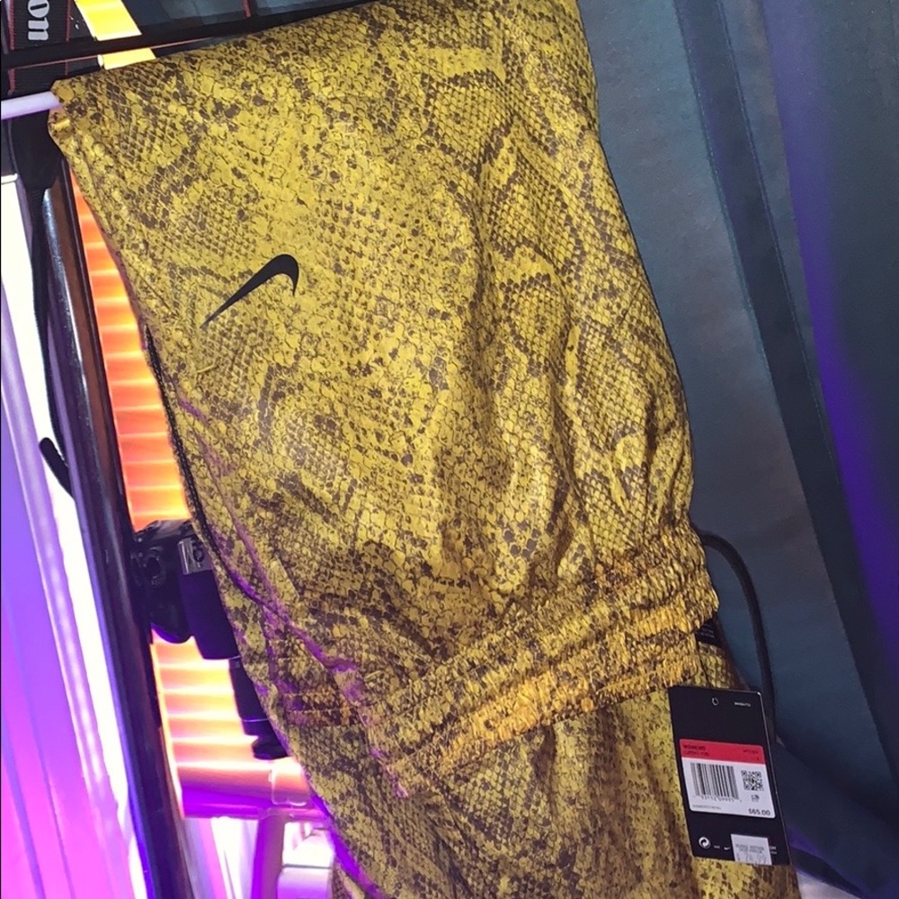 NIKE WOMEN NSW PYTHON JOGGERS